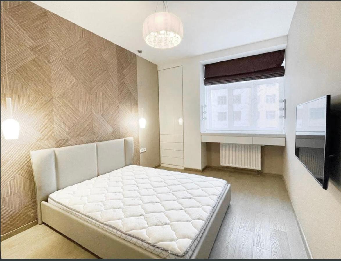 Most City Area 2-Bedroom Lux, Ekaterinoslav Square Dnipro Eksteriør billede